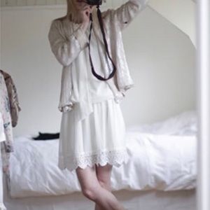 Lace ivory dress by Queens Wardrobe
